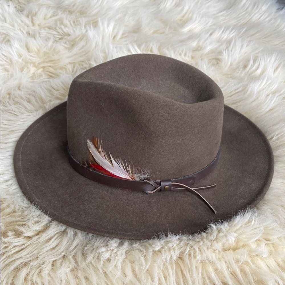 Dorfman Pacific Wool Brown Fedora Feather Crushable Water-Repellent Outback USA